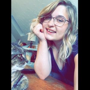 Meet your Posher, Brandi